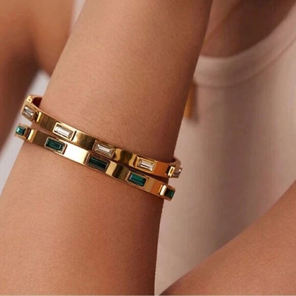 Diamond bangle #1426 - Picture 2 of 7